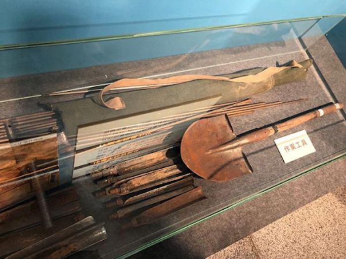 Hành vi trộm mộ là gì? Trộm mộ để làm gì? 2 Trộm mộ người đã khuất lấy tài sản có giá trị